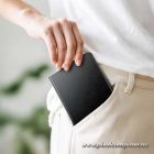 Locator compatible with Apple Find My Hoco passport cover E91G black