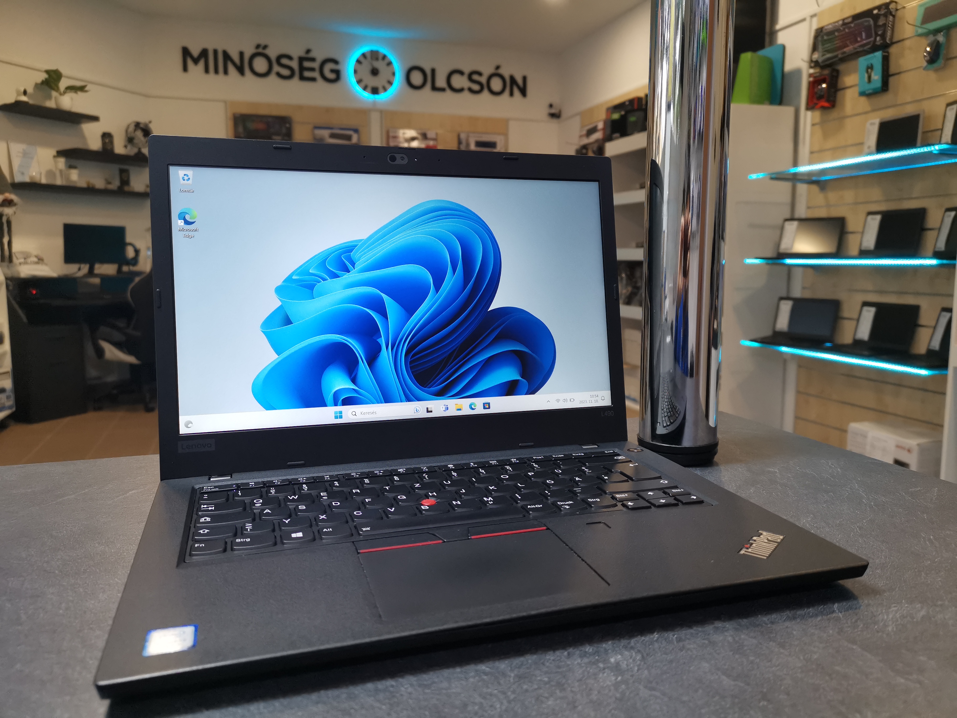 Lenovo L490