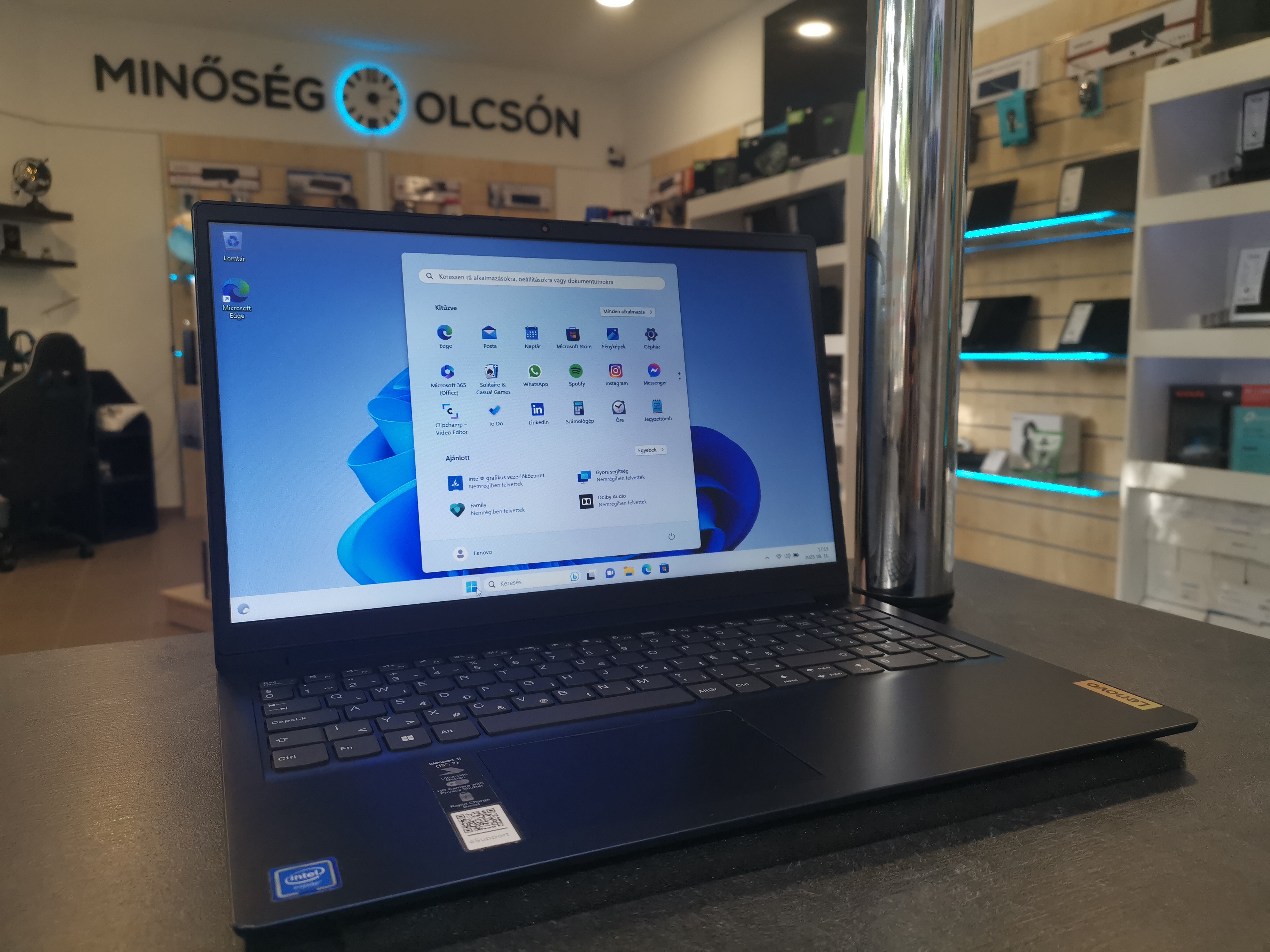 Lenovo Ideapad 1i