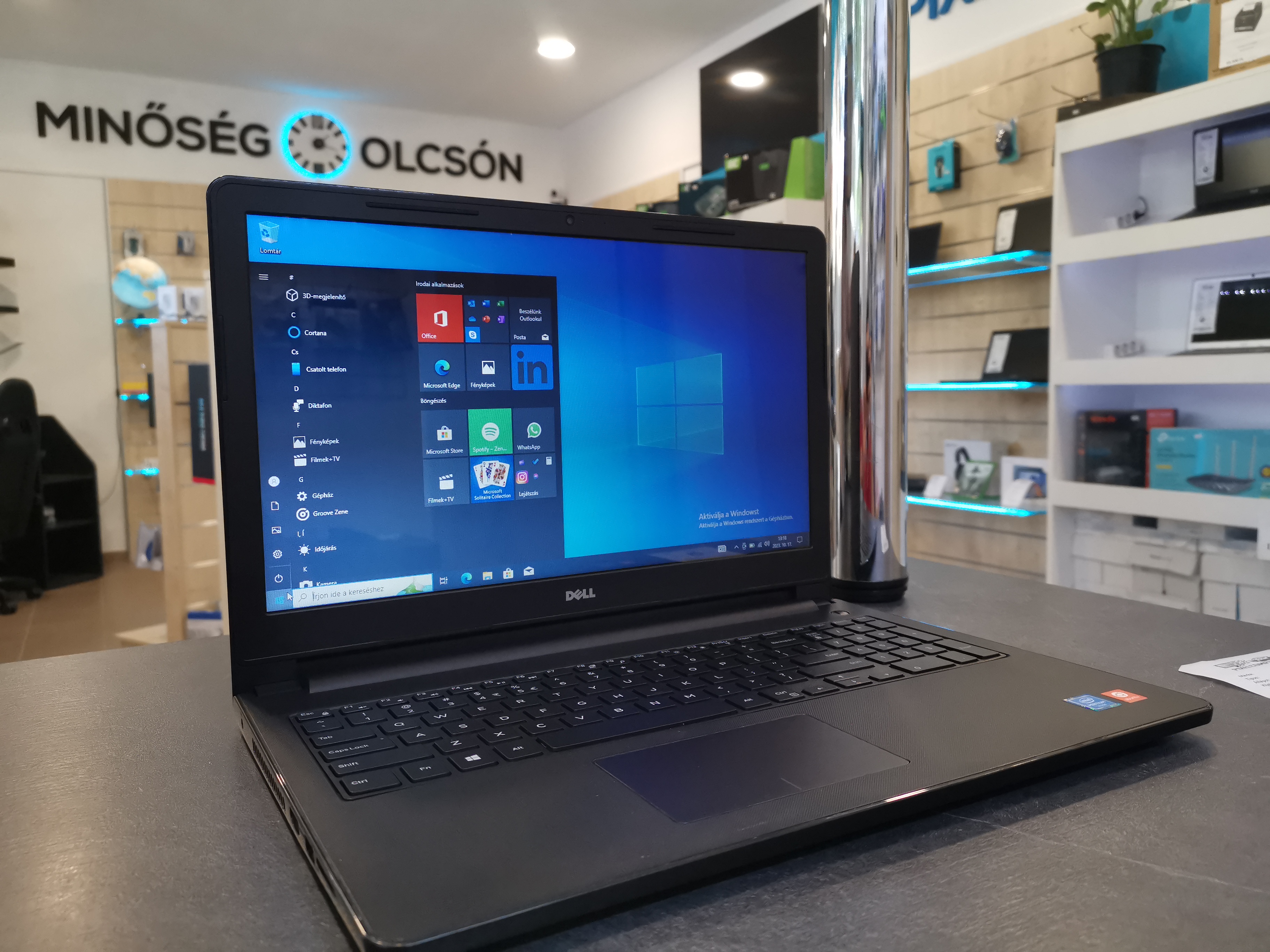 Dell Inspiron 15