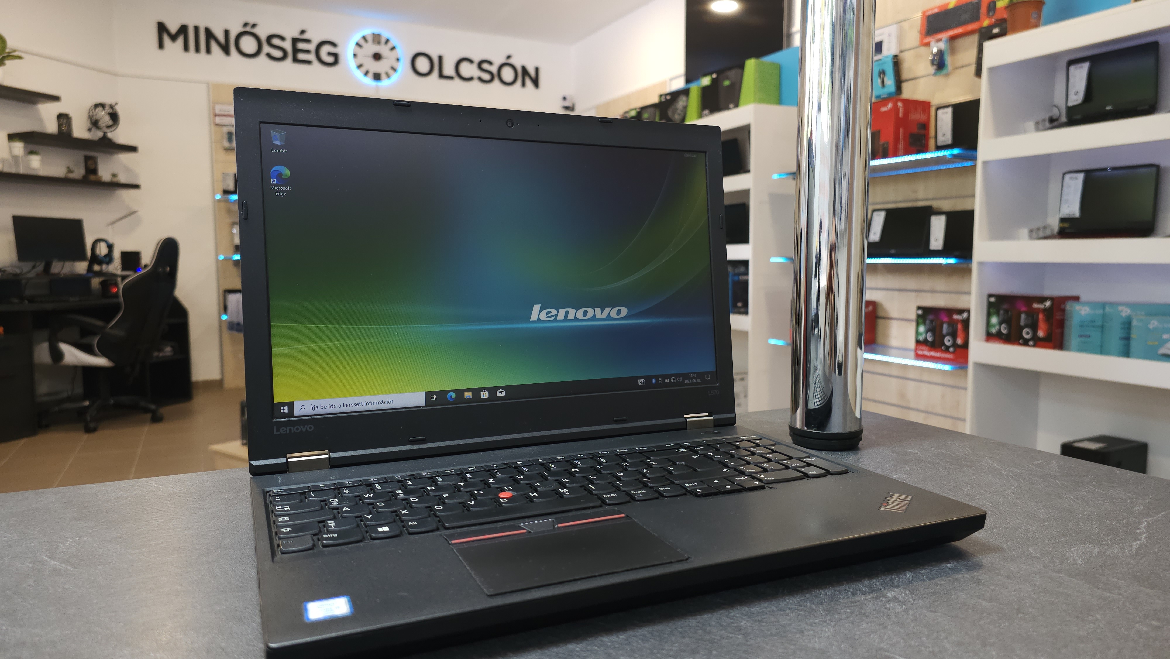 Lenovo L570