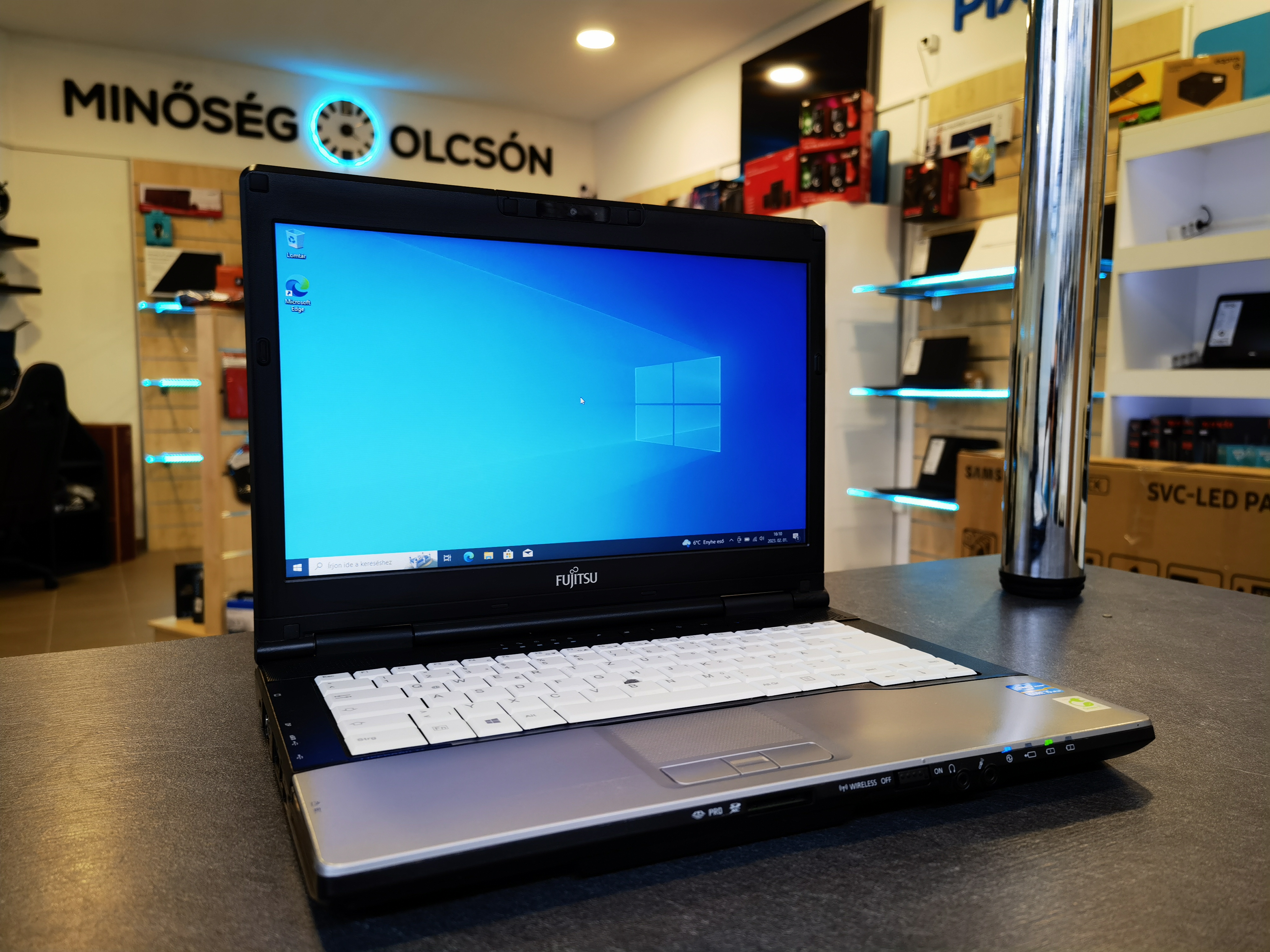 Fujitsu S752 + Ajándék külső merevlemez!
