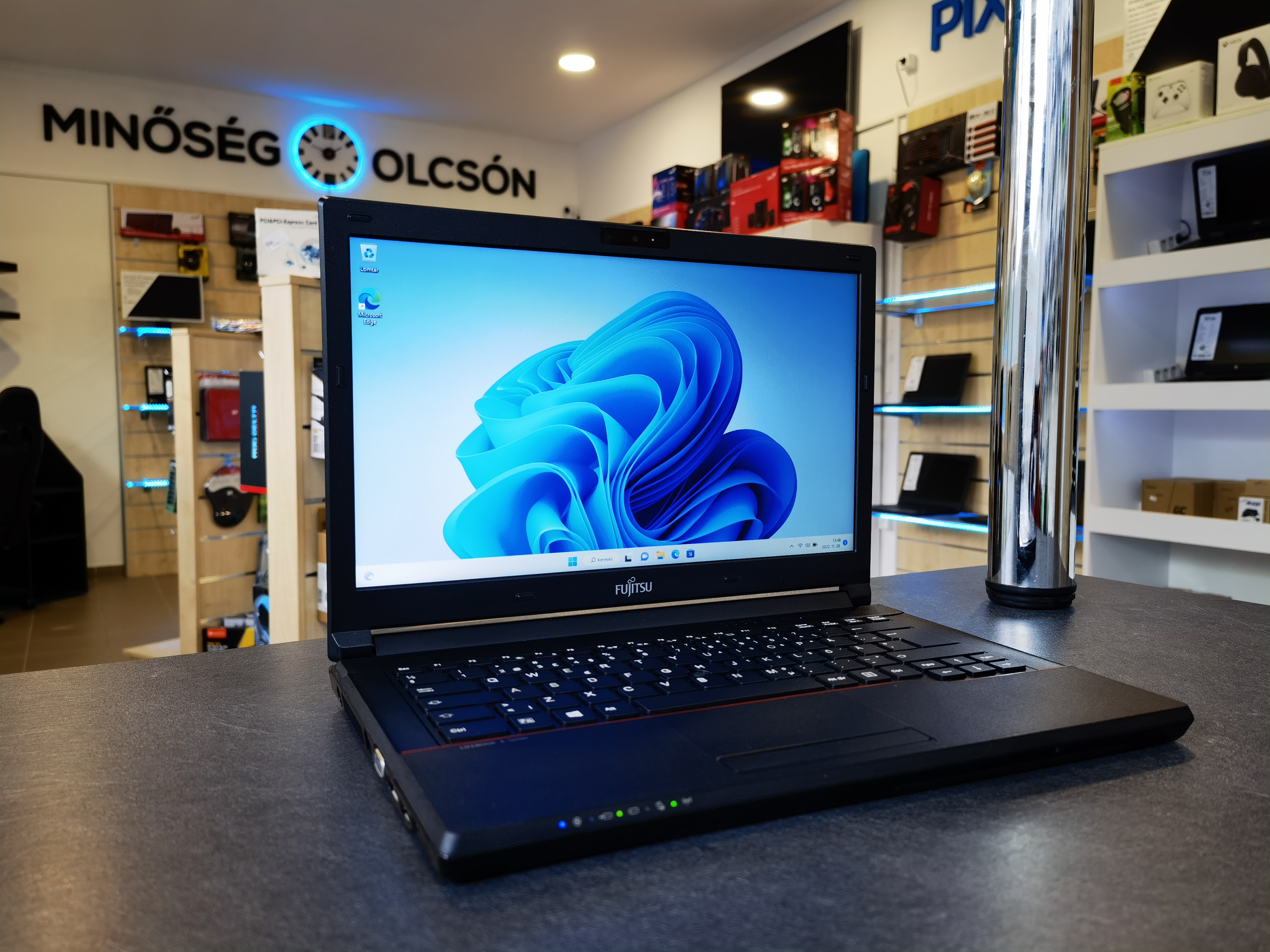 Fujitsu Lifebook E546